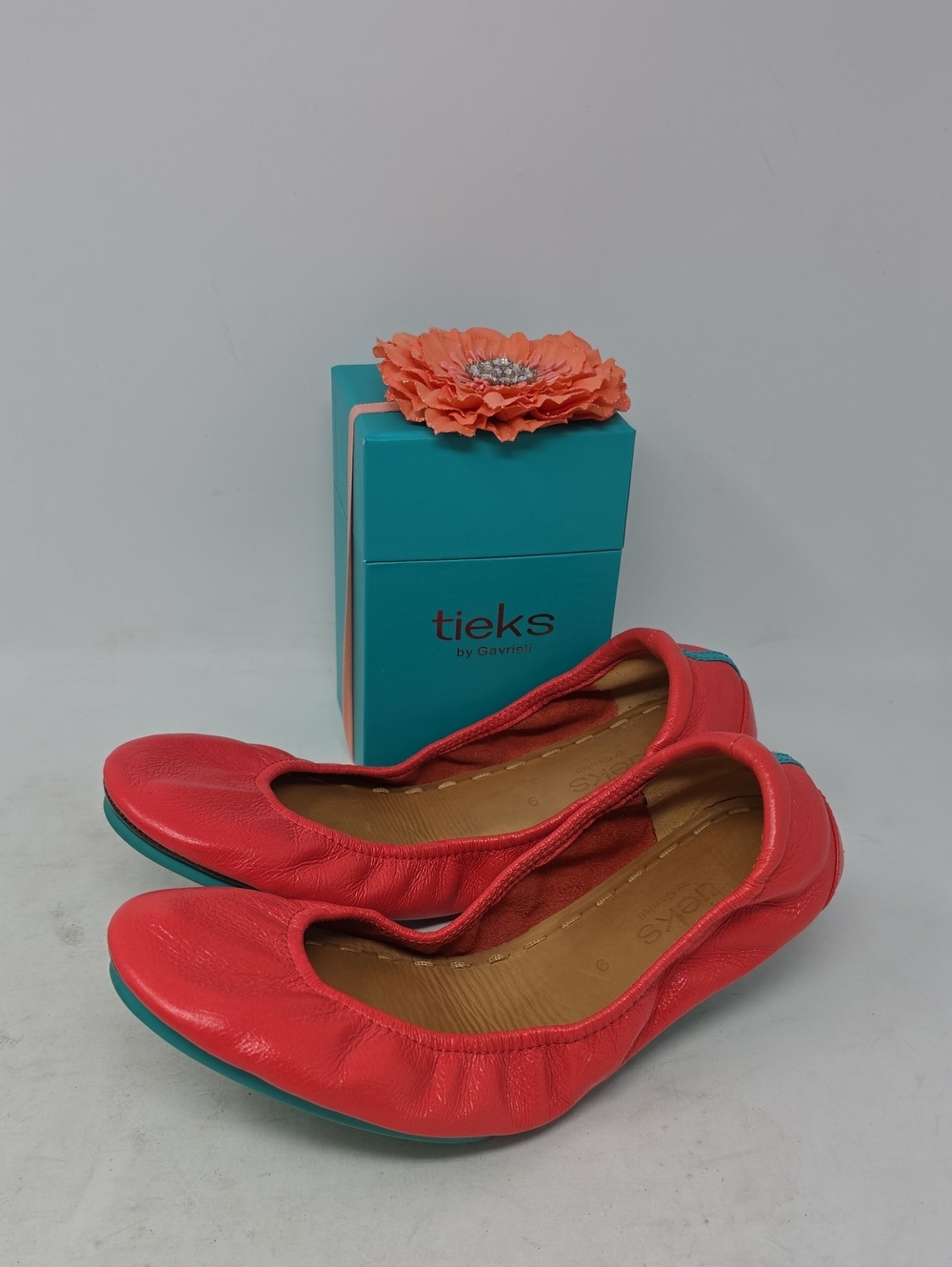 Tieks Coral Leather Ballet Flats with Teal Soles Set Size 9